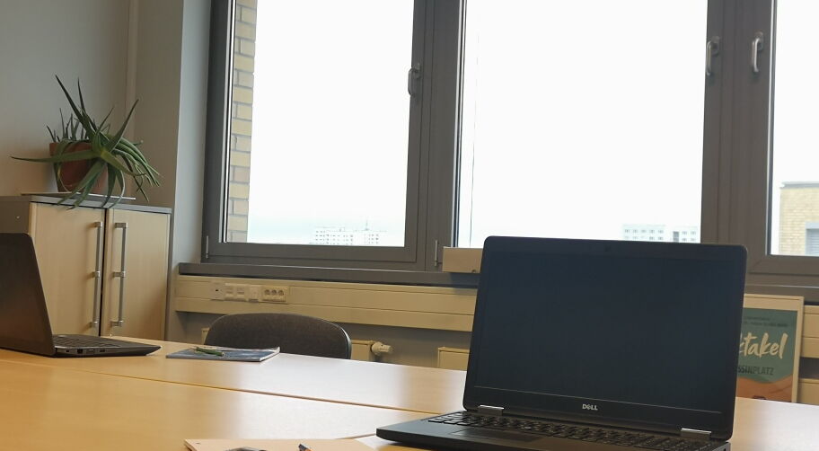 Ruhige Arbeitsplätze für Schüler*innen