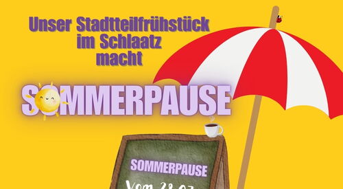 Grafik mit gelbem Hintergrund, Sonnenschirm und Sand. Eine kleine Tafel zeigt den Hinweis „Sommerpause vom 15.07. bis 11.08.“.