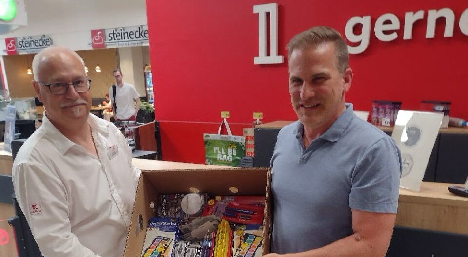 Kaufland Filiale im Potsdamer Hauptbahnhof spendet Schulmaterial