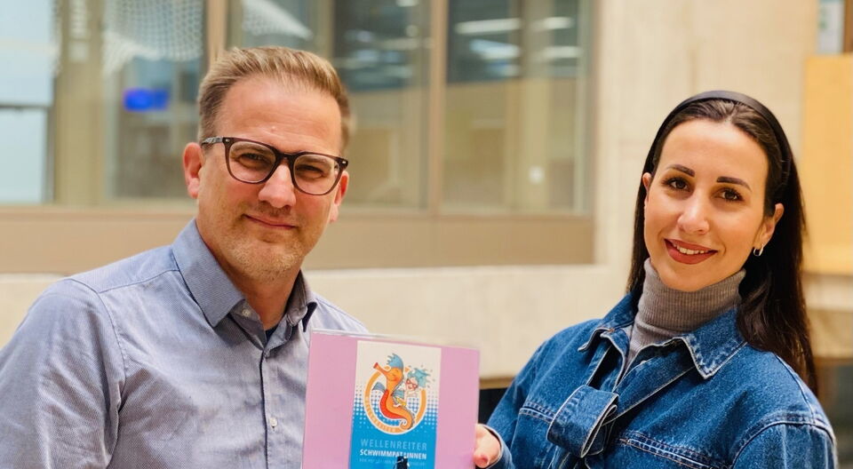 Workhub Campus spendet Schwimmkurse für Kinder und Jugendliche