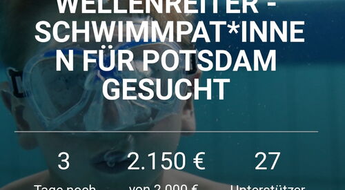 Mensch im Wasser mit Taucherbrille