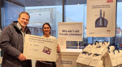 50 gefüllte Geschenketüten für Kinder